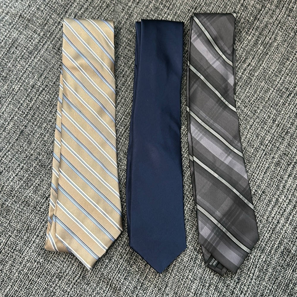 Combo / bundle of ties - CHAPS, KENNETH COLE and NICOLE MILLER